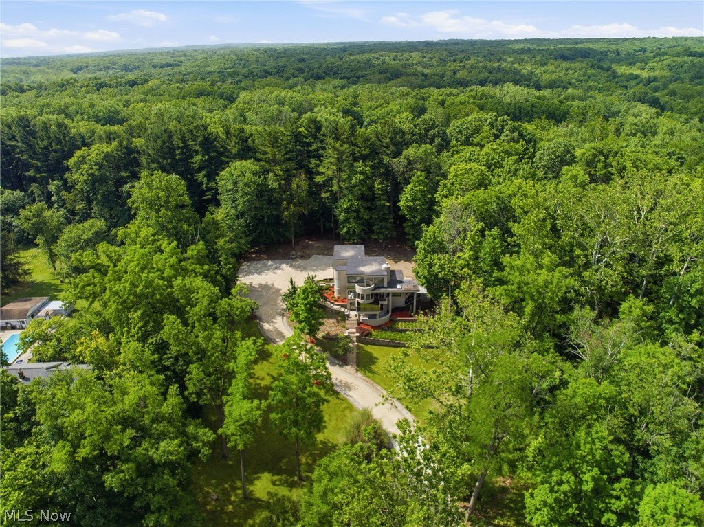 13601 Royalton Road Property Photo 11