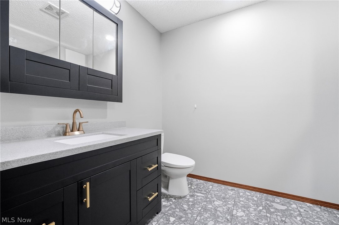 13601 Royalton Road Property Photo 33
