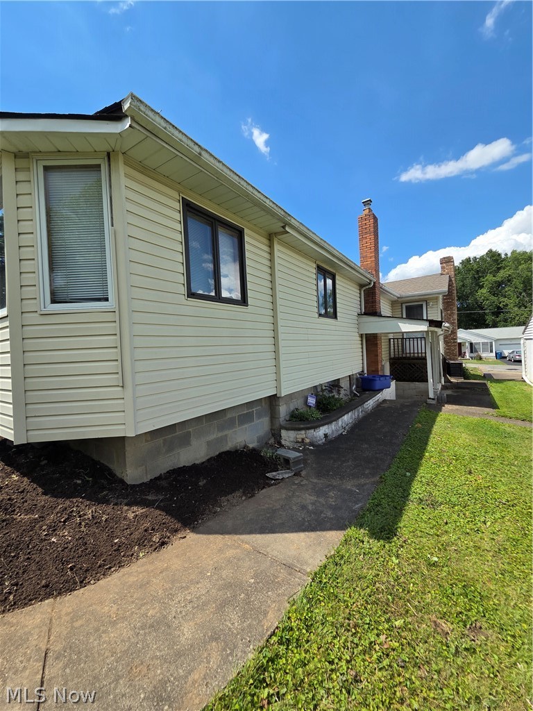 636 Lincoln Avenue Property Photo 3