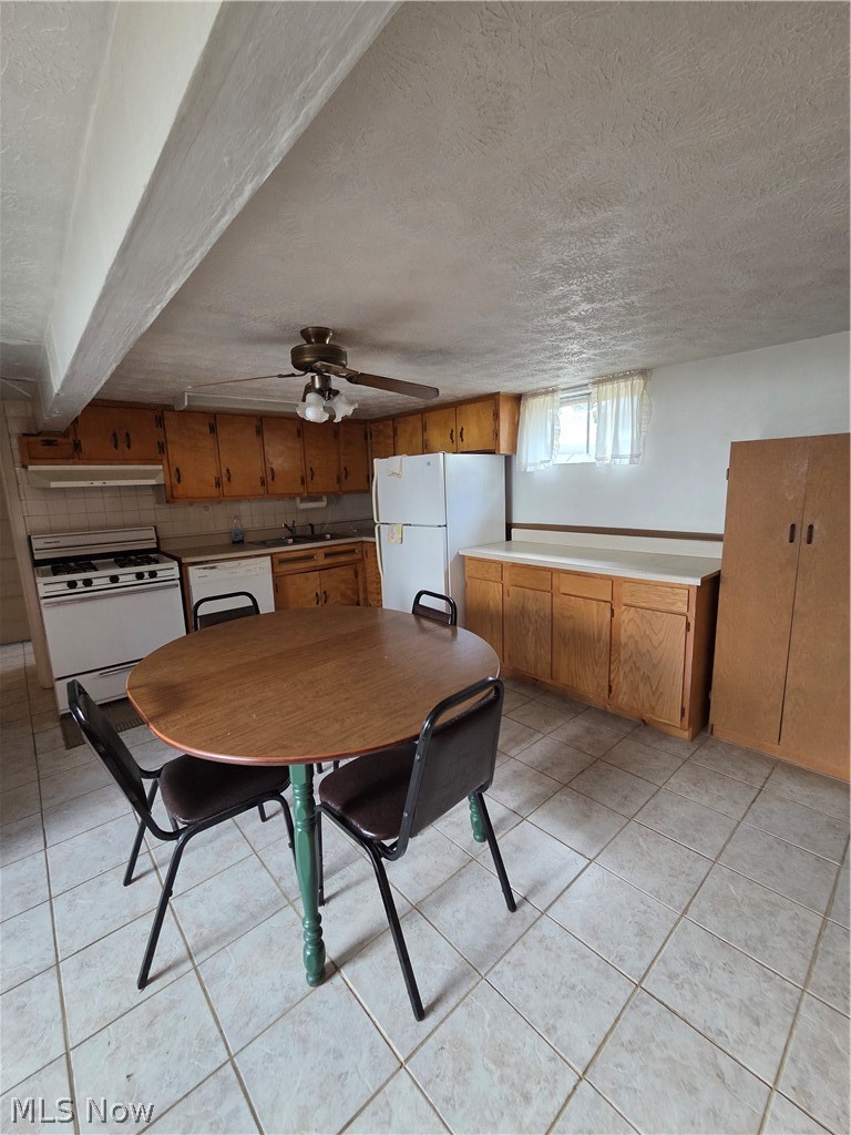 636 Lincoln Avenue Property Photo 22