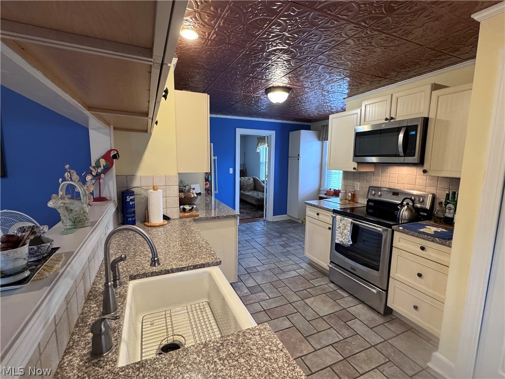 10803 Kile Road Property Photo 12