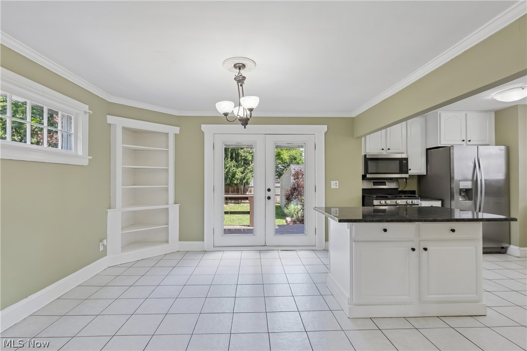 14606 Bartter Avenue Property Photo 3