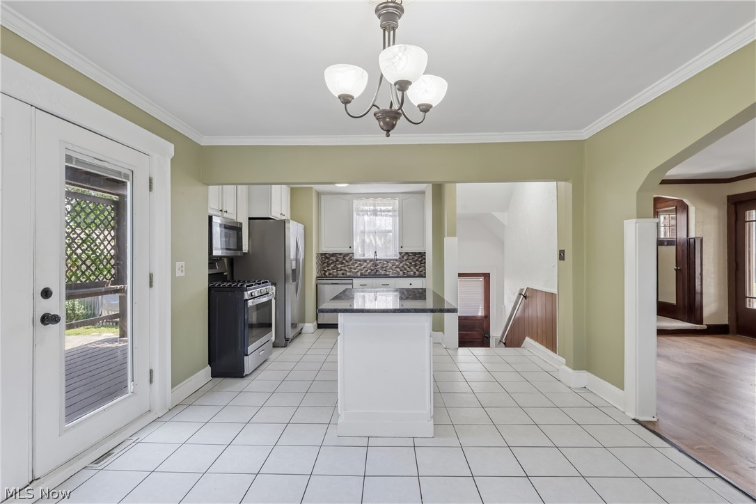14606 Bartter Avenue Property Photo 8