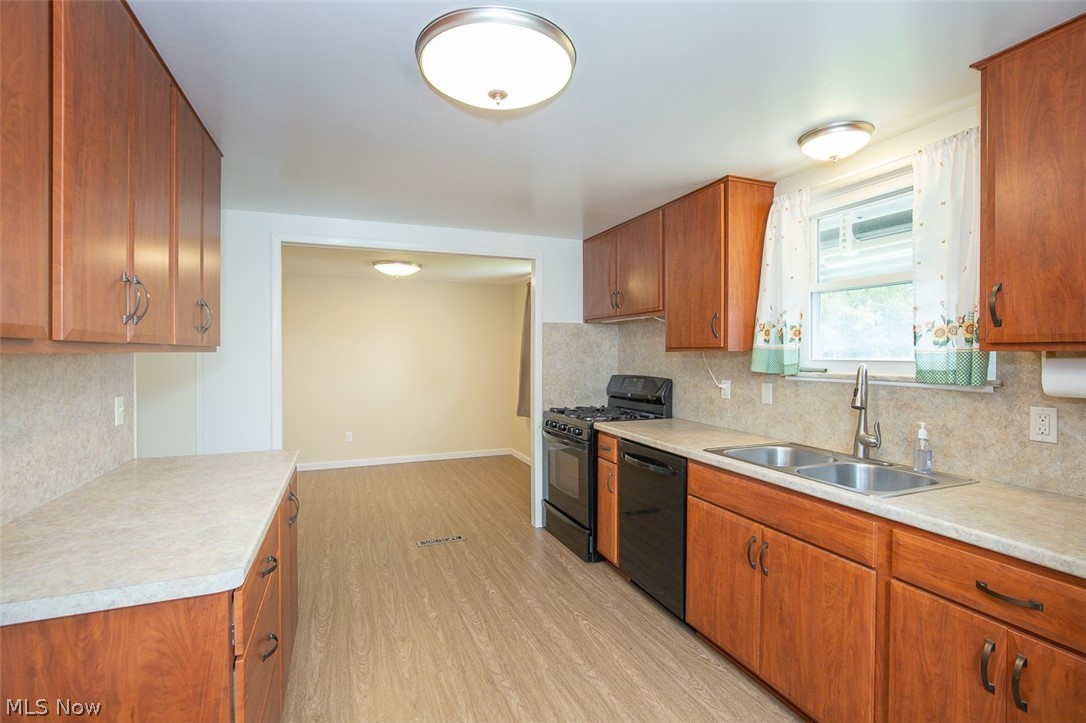 15500 Richard Drive Property Photo 4