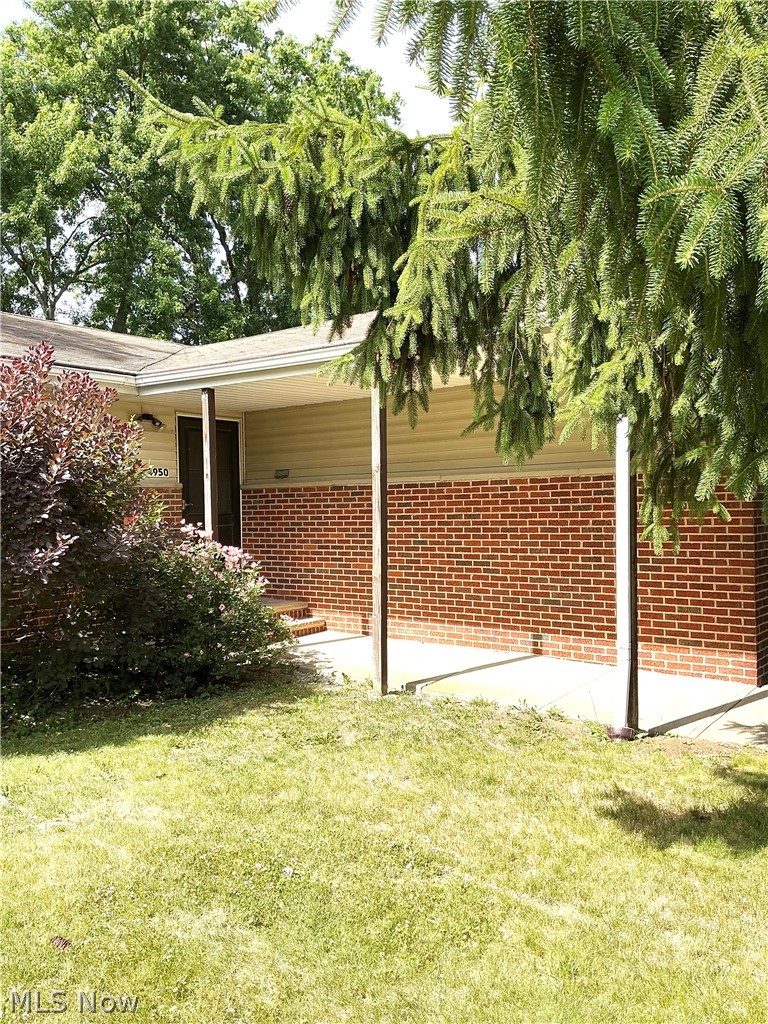 4950 N Sedgewick Property Photo 3