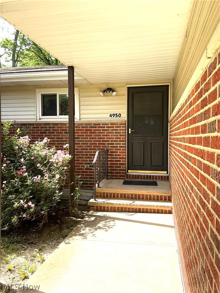 4950 N Sedgewick Property Photo 4