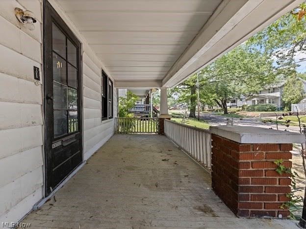 577 Eastland Avenue Property Photo 6