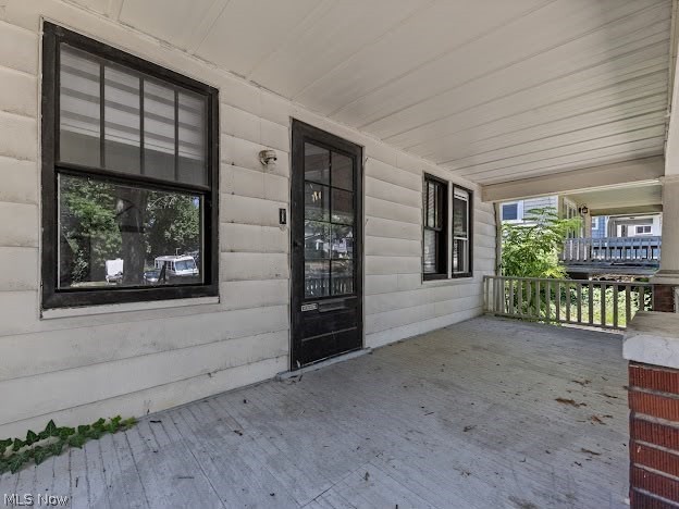 577 Eastland Avenue Property Photo 7
