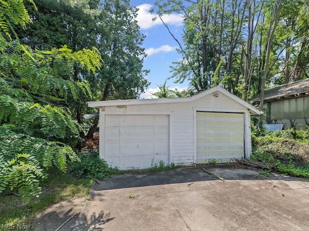577 Eastland Avenue Property Photo 37