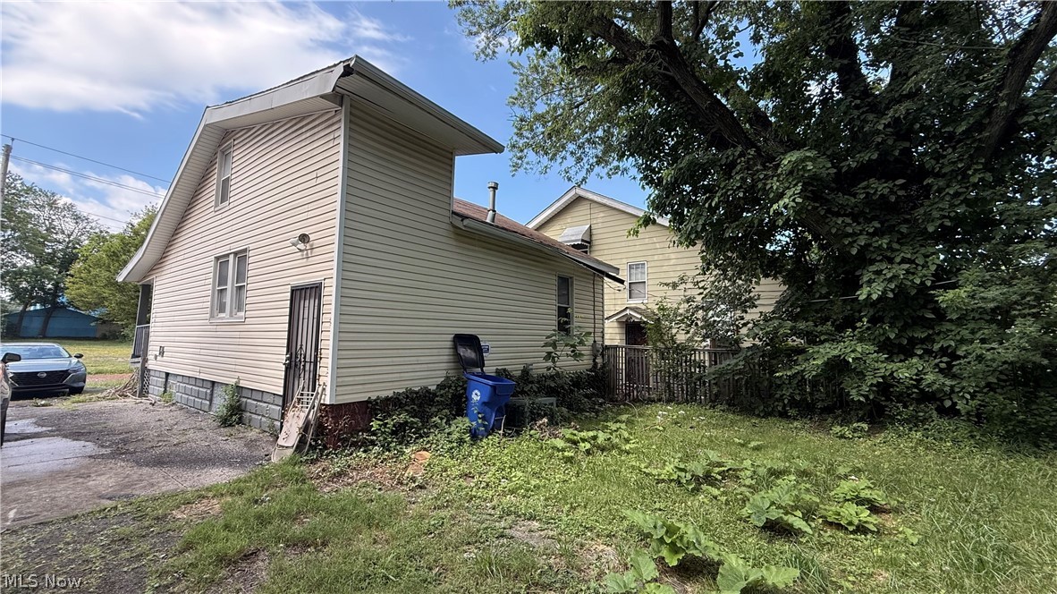 12607 Watterson Avenue Property Photo 12