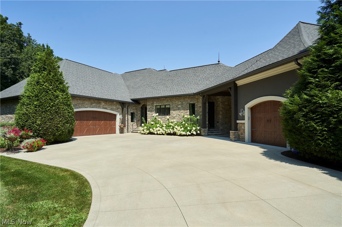 520 Arbor Falls Drive Property Photo 47