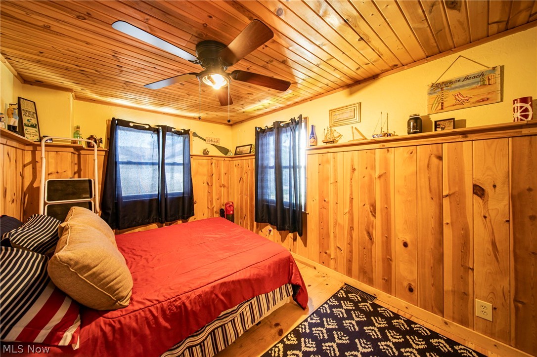 35 Billow Beach Property Photo 13