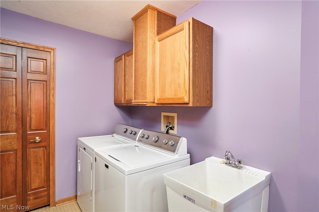 4350 Bramble Drive Property Photo 14