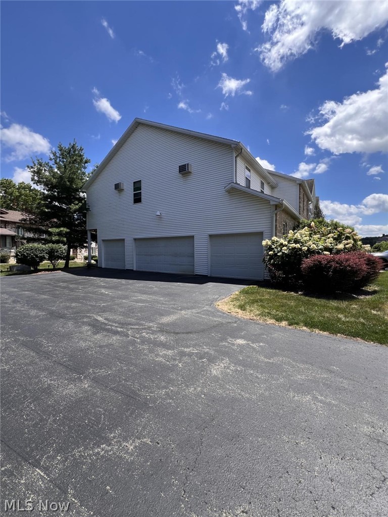 3635 Indian Run Drive 2 Property Photo 20