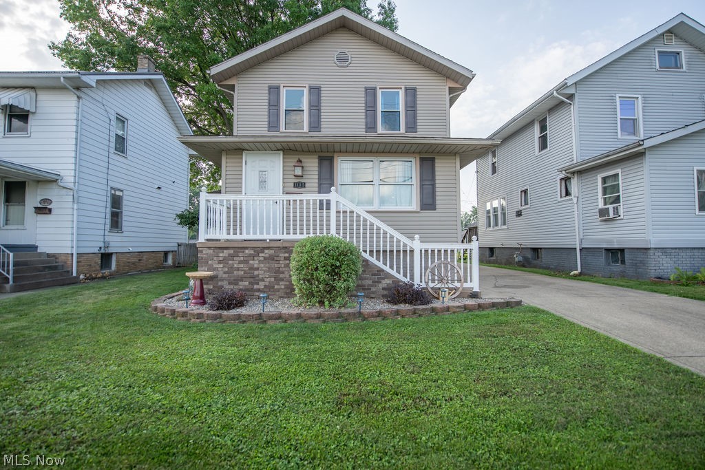 1135 Eastport Avenue Property Photo 1