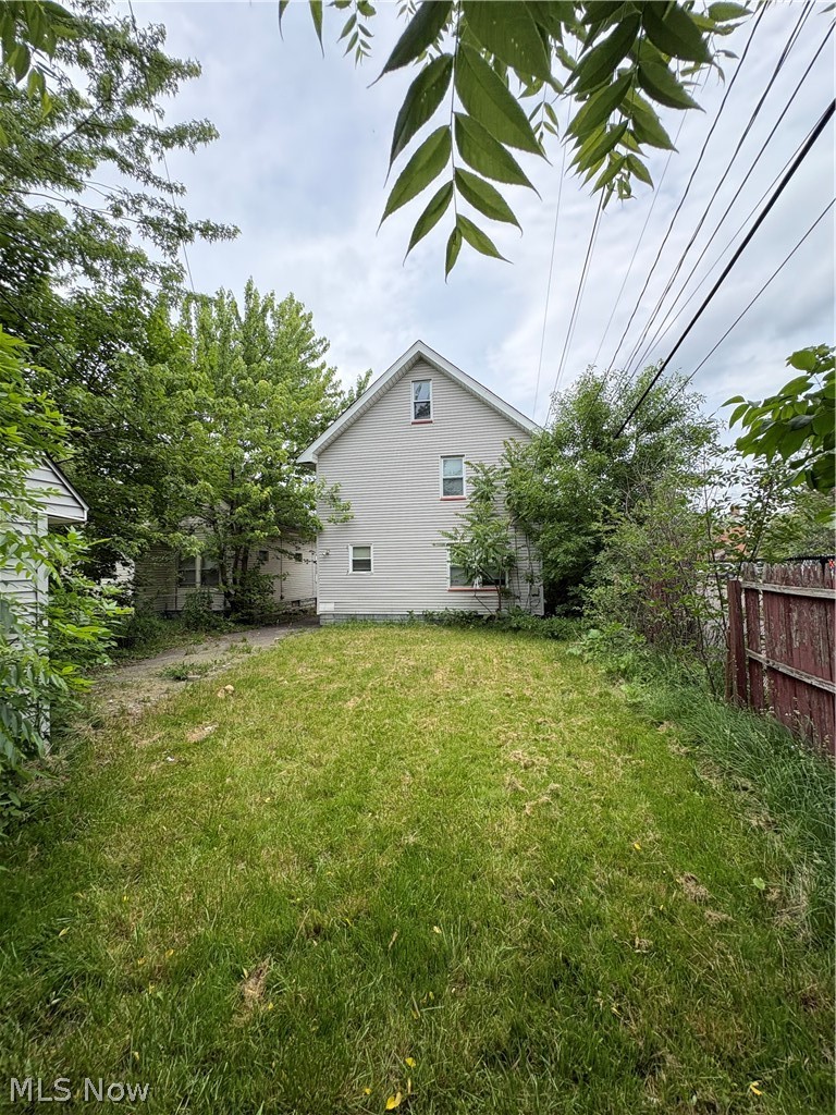 13010 Parkhill Avenue Property Photo 5
