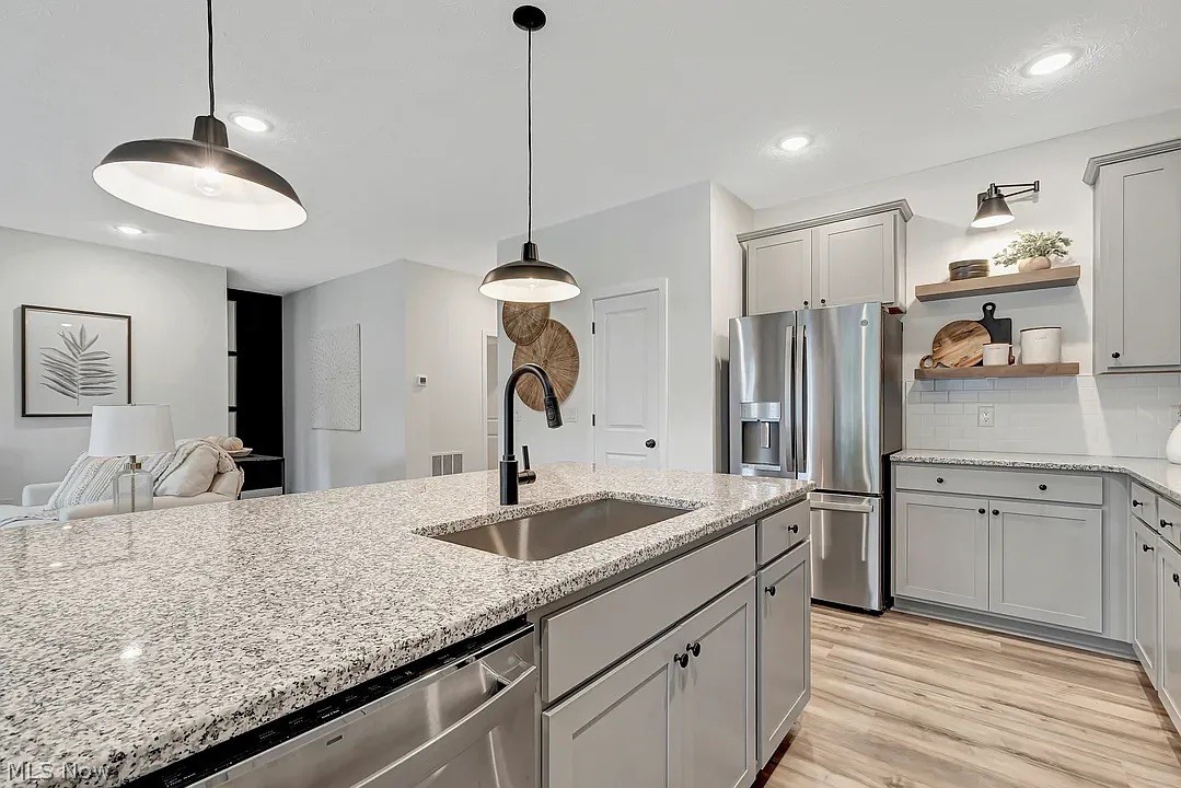 105 Harvest Way Property Photo 3