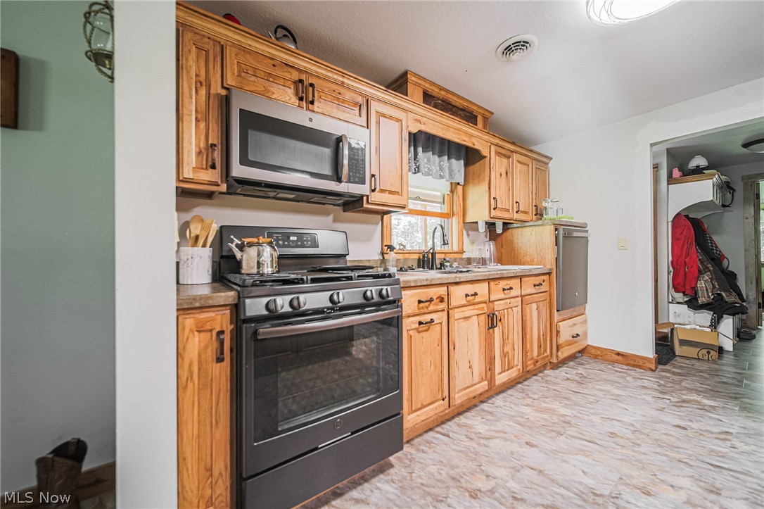 74333 Irish Ridge Road Property Photo 9