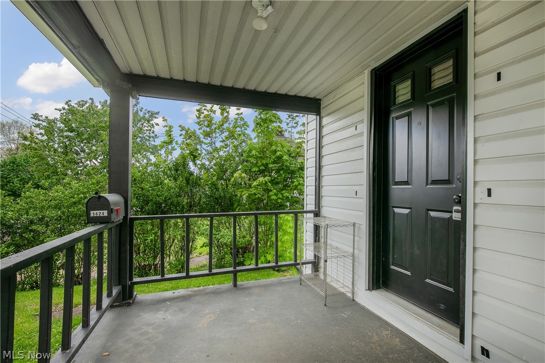 1424 S Liberty Avenue Property Photo 7