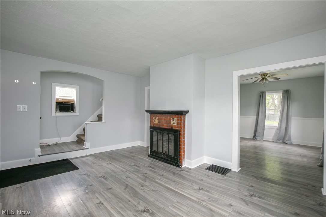 1424 S Liberty Avenue Property Photo 11