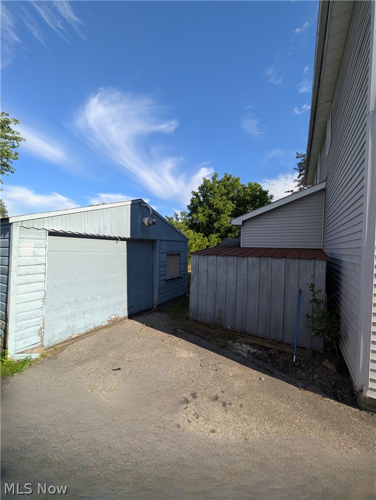 33 Hyde Avenue Property Photo 3