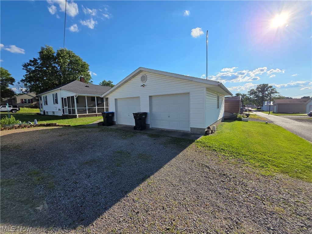 415 Winton Avenue Property Photo 18