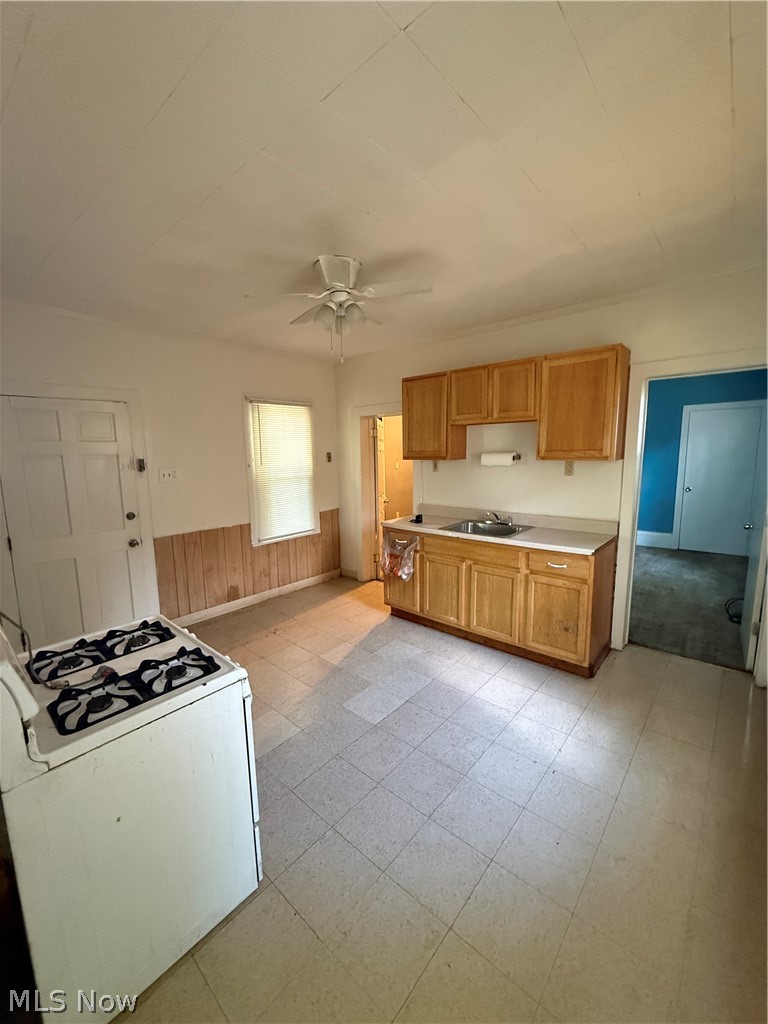 3437 E 69th Street Property Photo 14