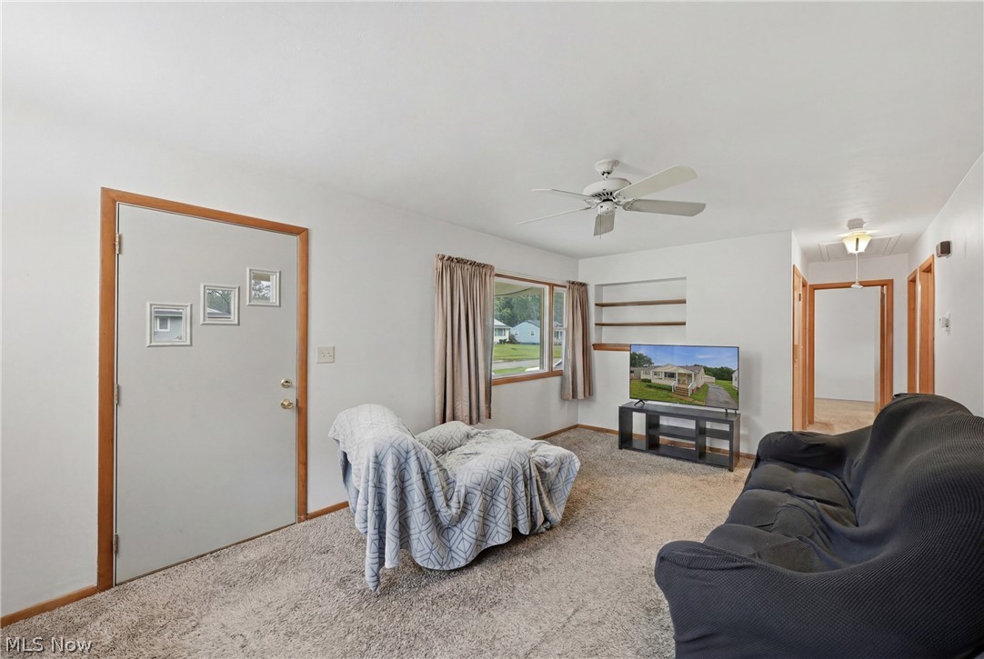 404 Elizabeth Street Property Photo 5