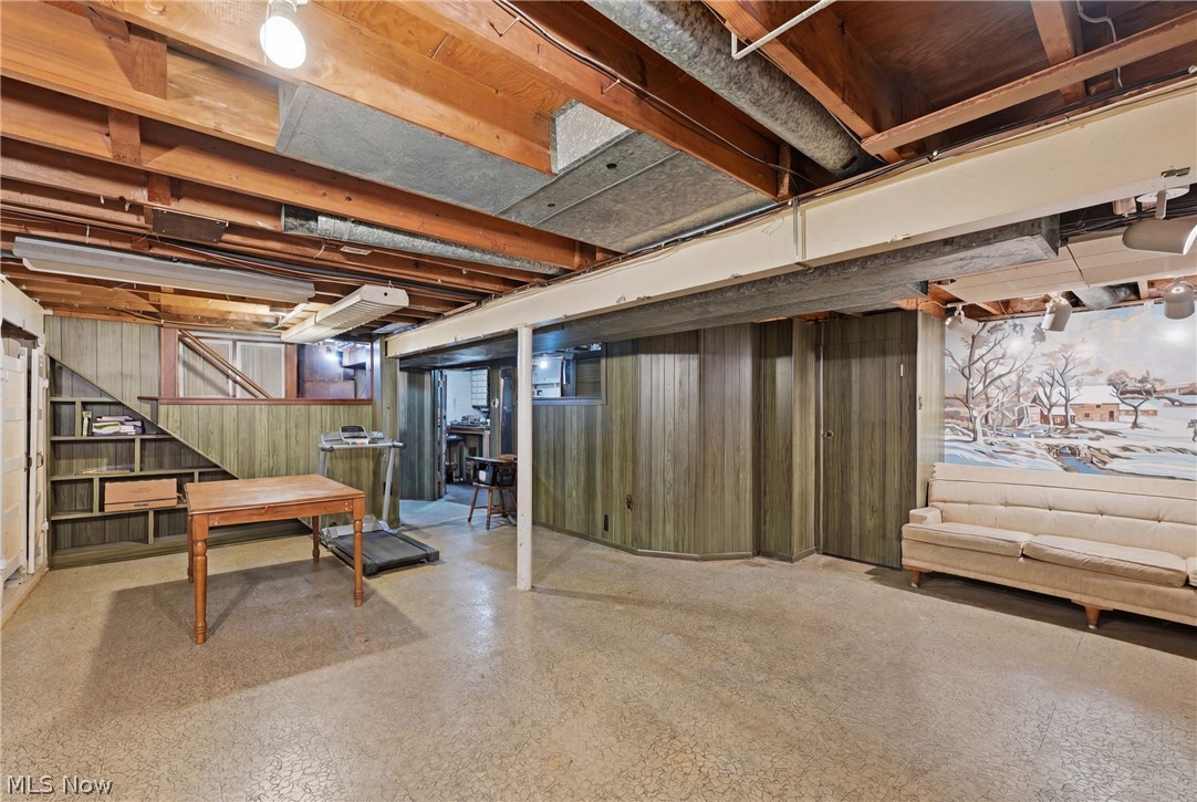 404 Elizabeth Street Property Photo 19