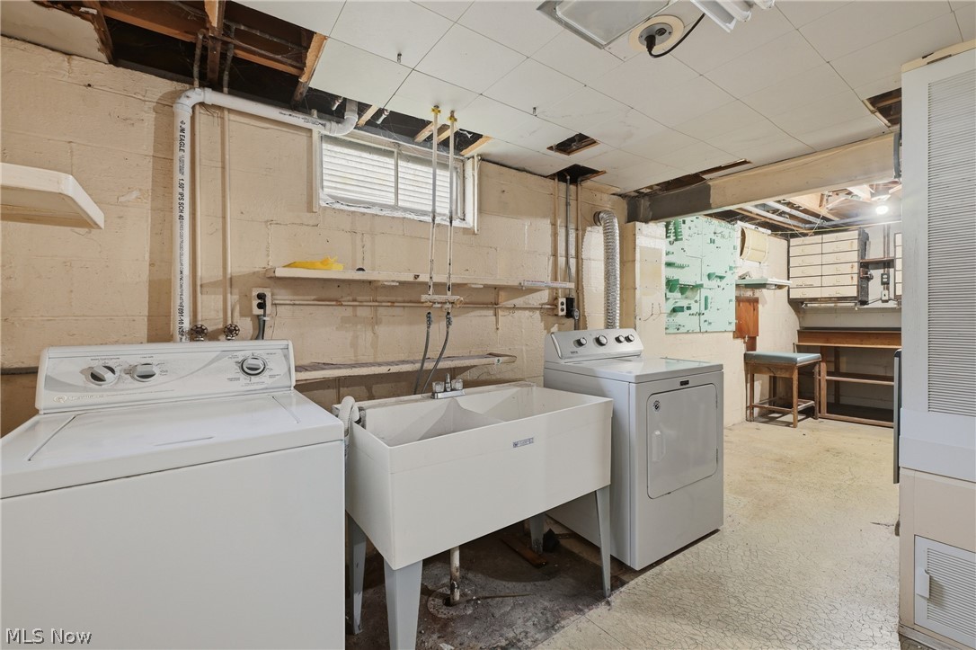 404 Elizabeth Street Property Photo 23
