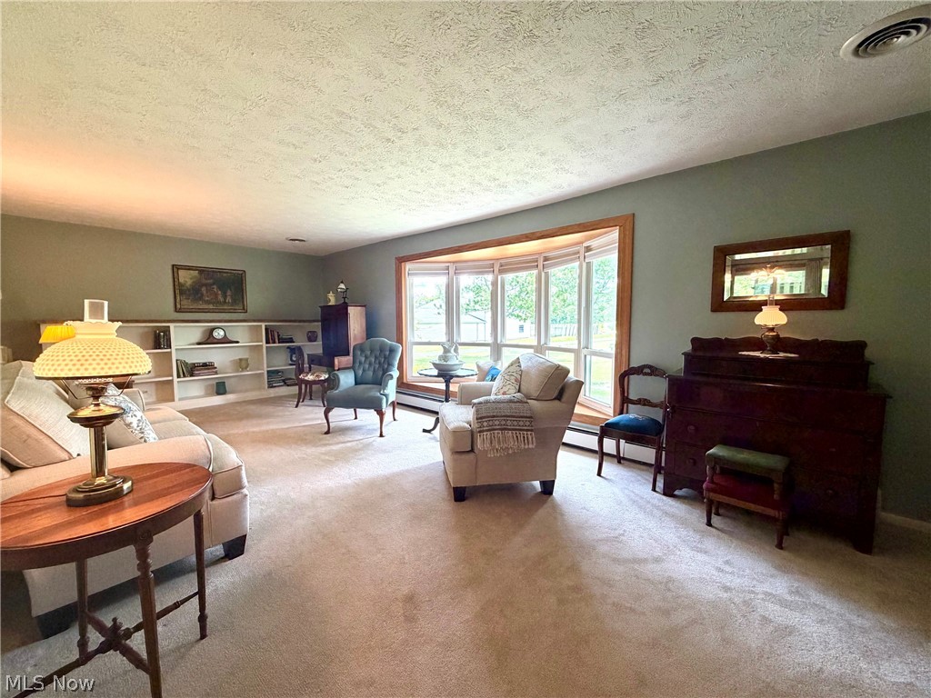 15794 Mayfield Road Property Photo 6