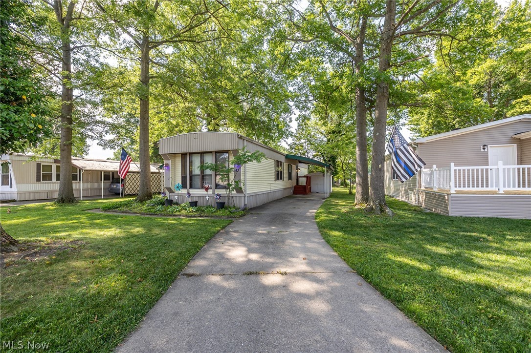 43 Parkway Drive Property Photo 1
