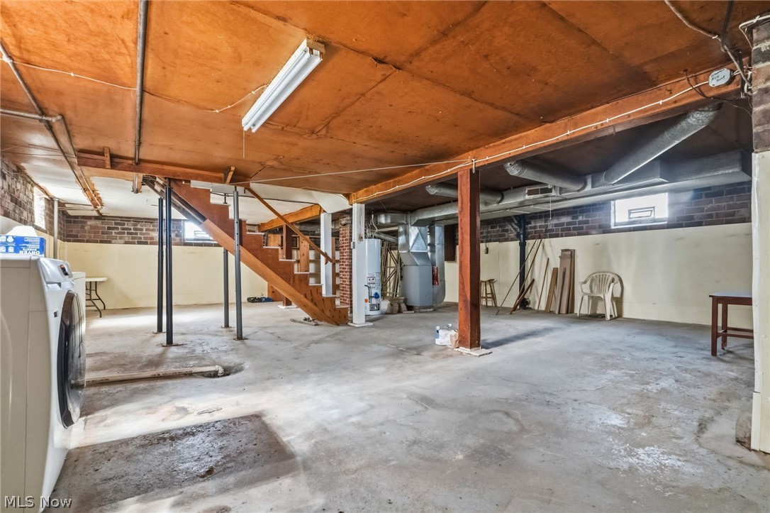 577 5th Street Property Photo 15