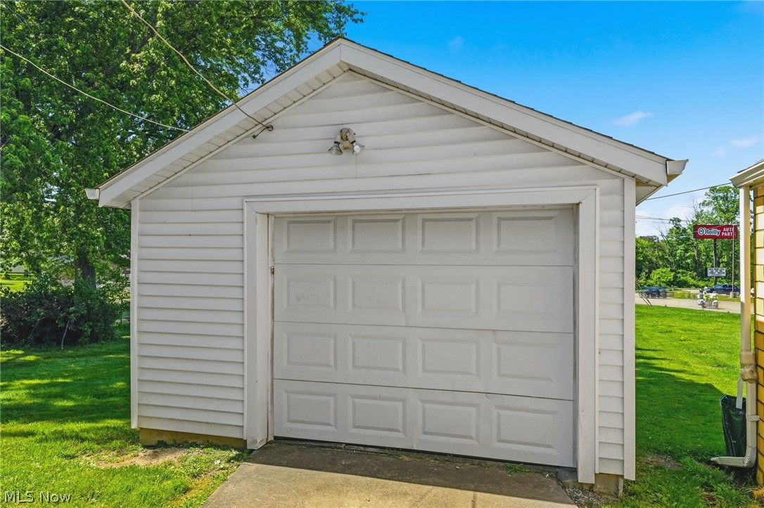 577 5th Street Property Photo 16
