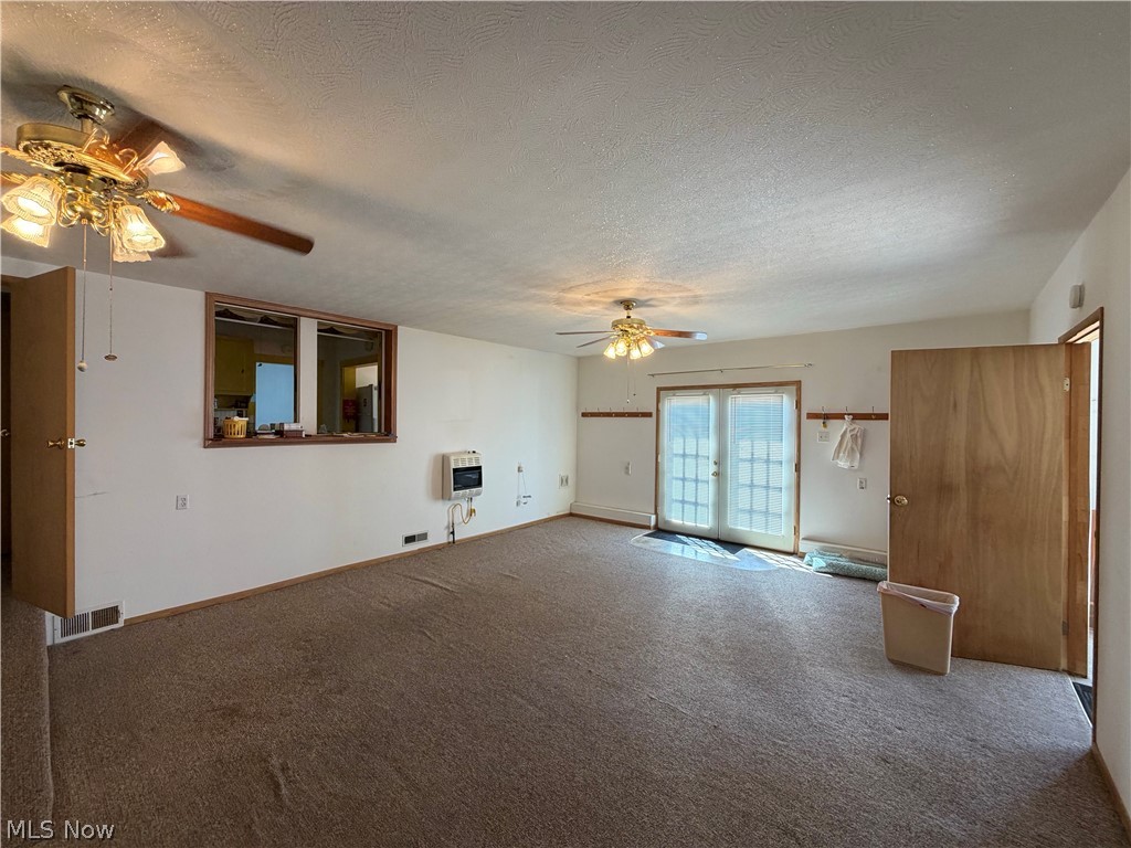 1201 N Main Street Property Photo 5