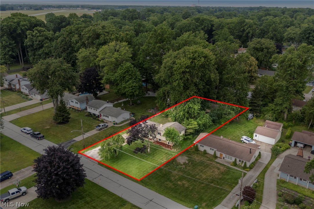 6472 Southgrove Road Property Photo 2