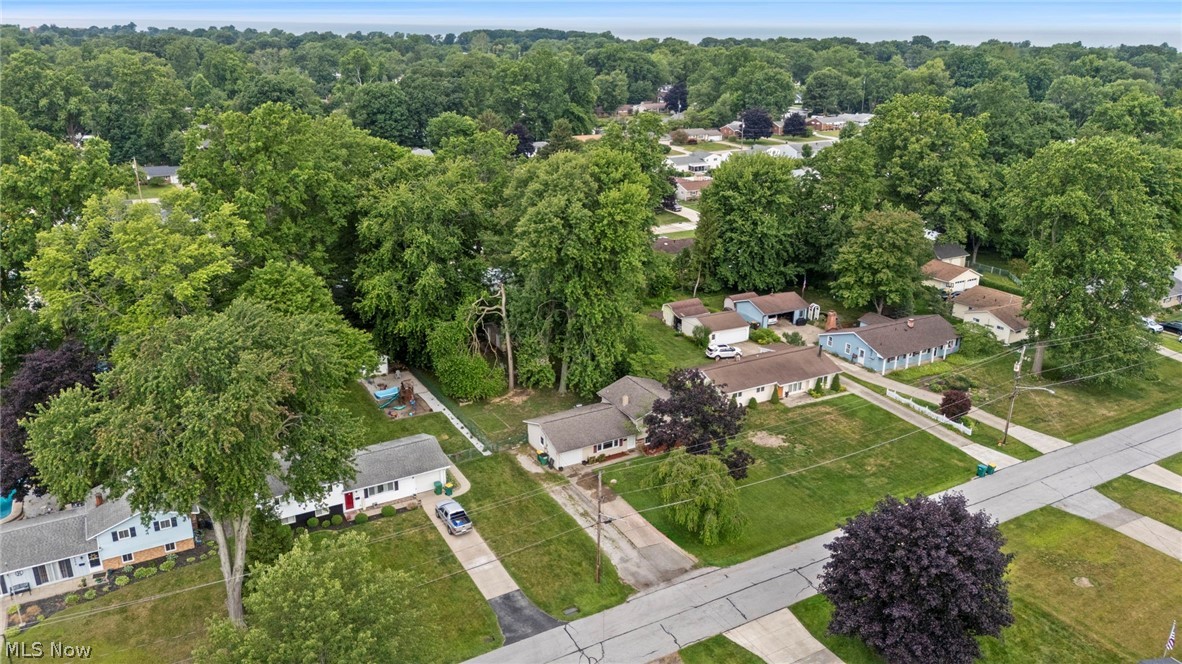 6472 Southgrove Road Property Photo 4