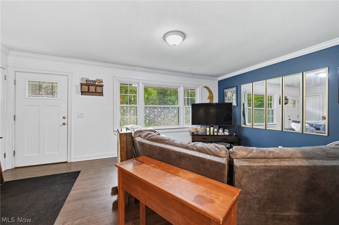 6472 Southgrove Road Property Photo 5