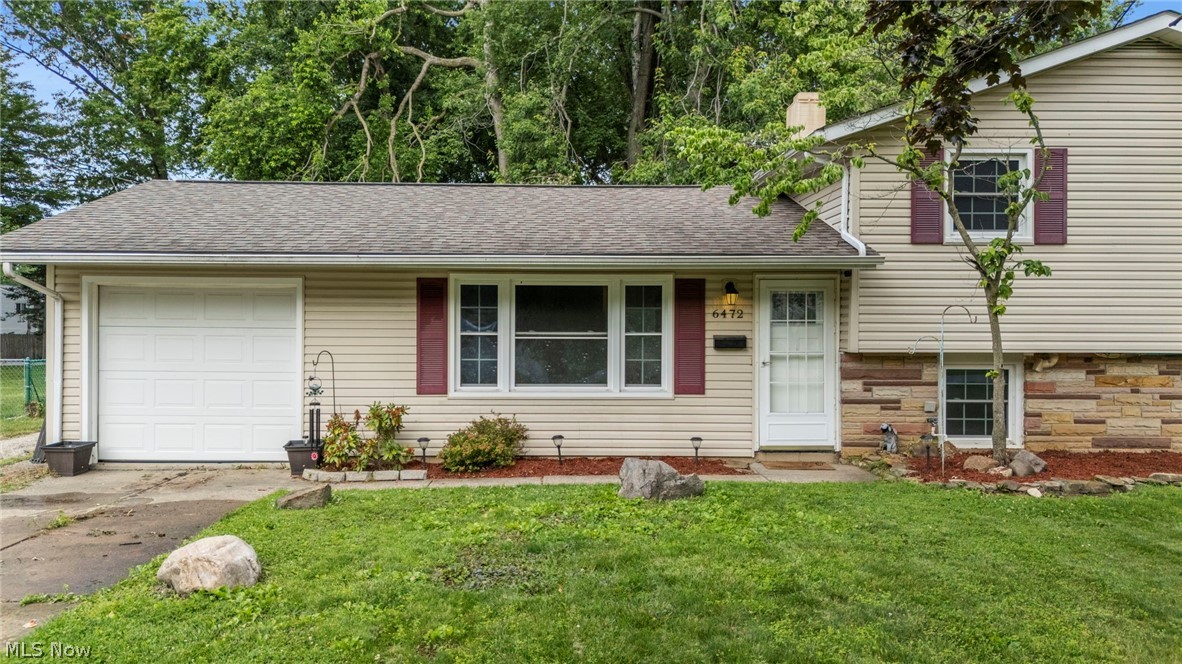 6472 Southgrove Road Property Photo 7