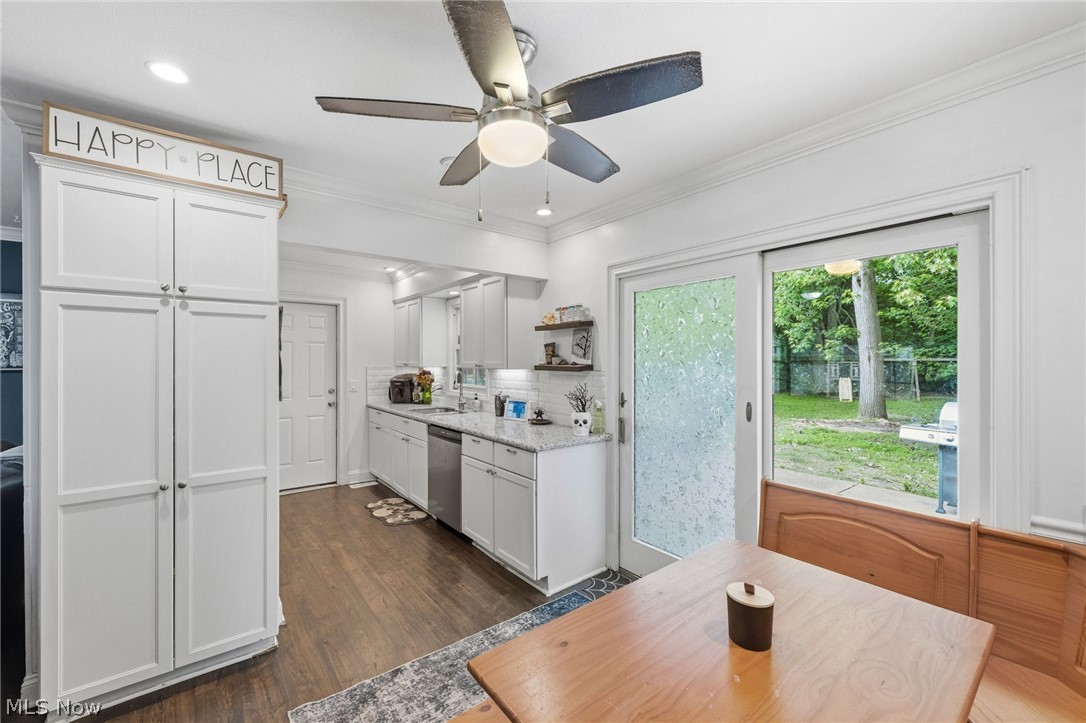 6472 Southgrove Road Property Photo 11