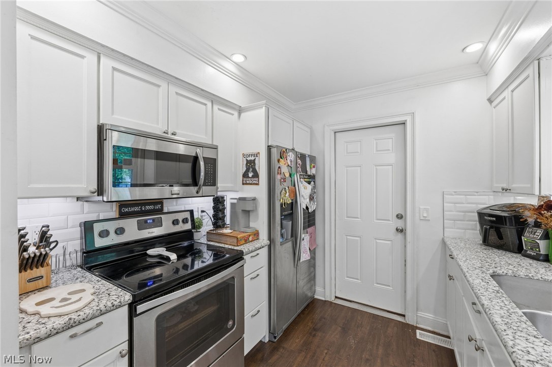 6472 Southgrove Road Property Photo 17