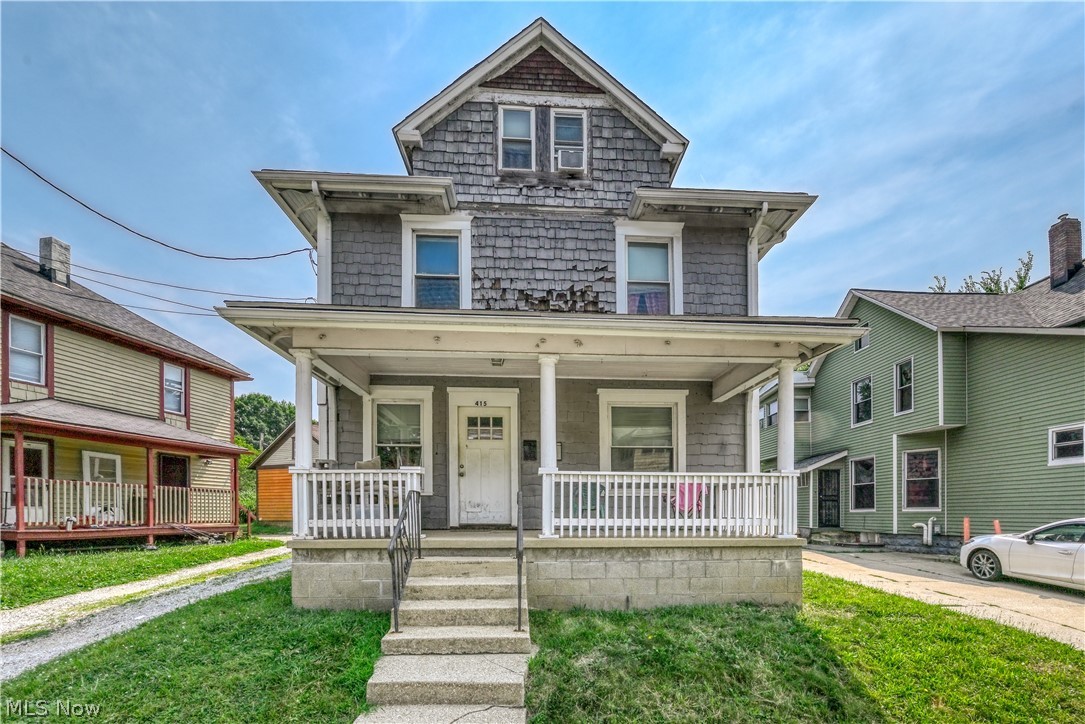 415 Allyn Street Property Photo 1