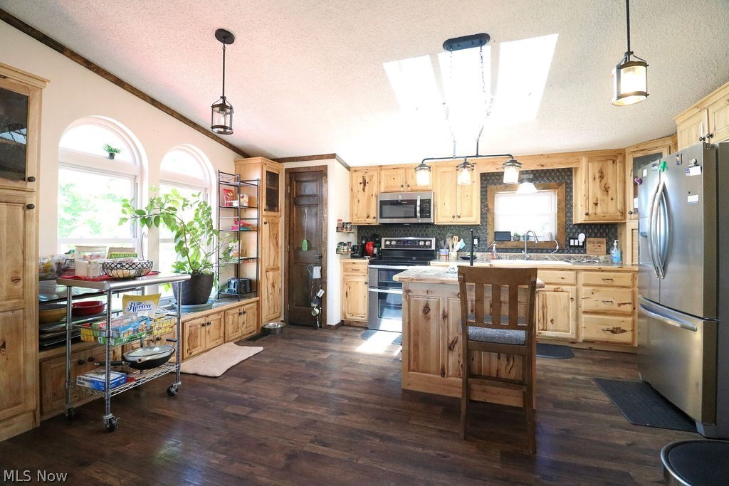 150 Fire Fly Lane Property Photo 8