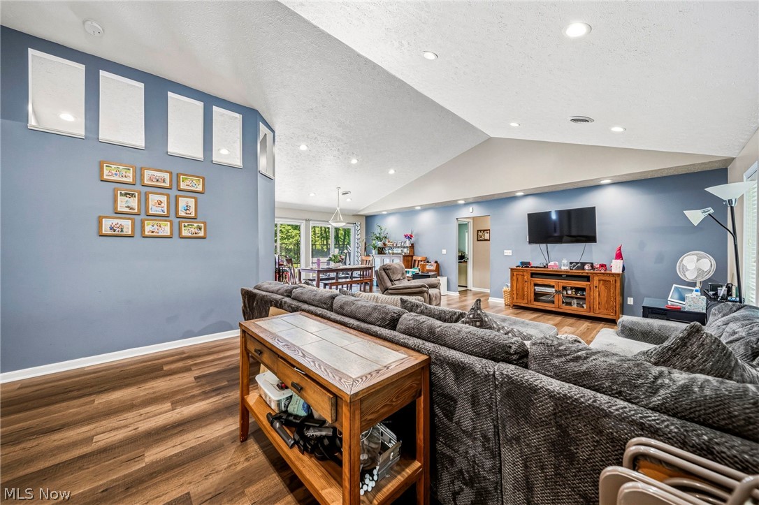 3705 Shadyside Avenue Property Photo 6