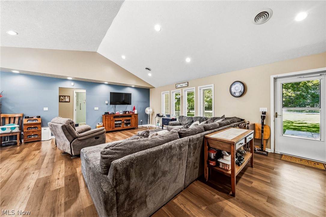 3705 Shadyside Avenue Property Photo 7