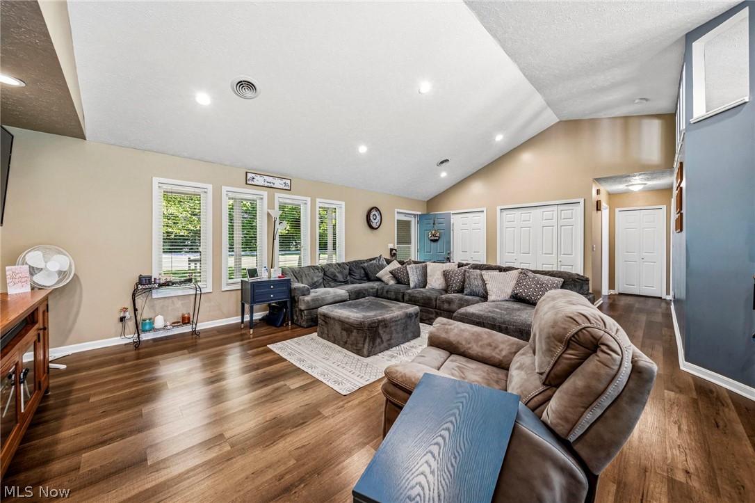 3705 Shadyside Avenue Property Photo 8