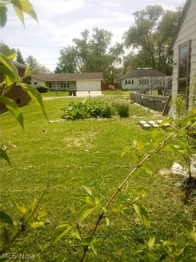 731 16th Street Property Photo 3