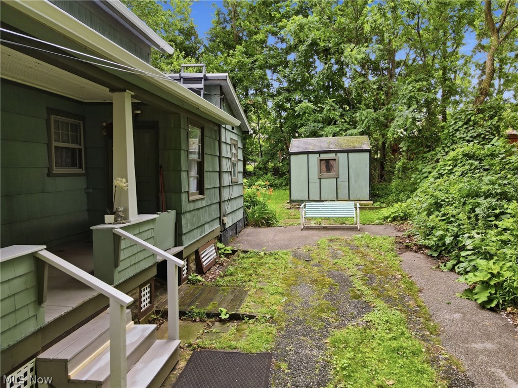 1420 Bridge Street Property Photo 3