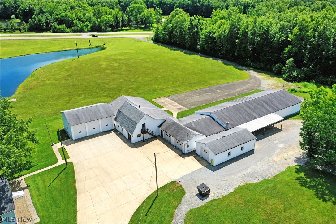 4085 Herner County Line Road Property Photo 5