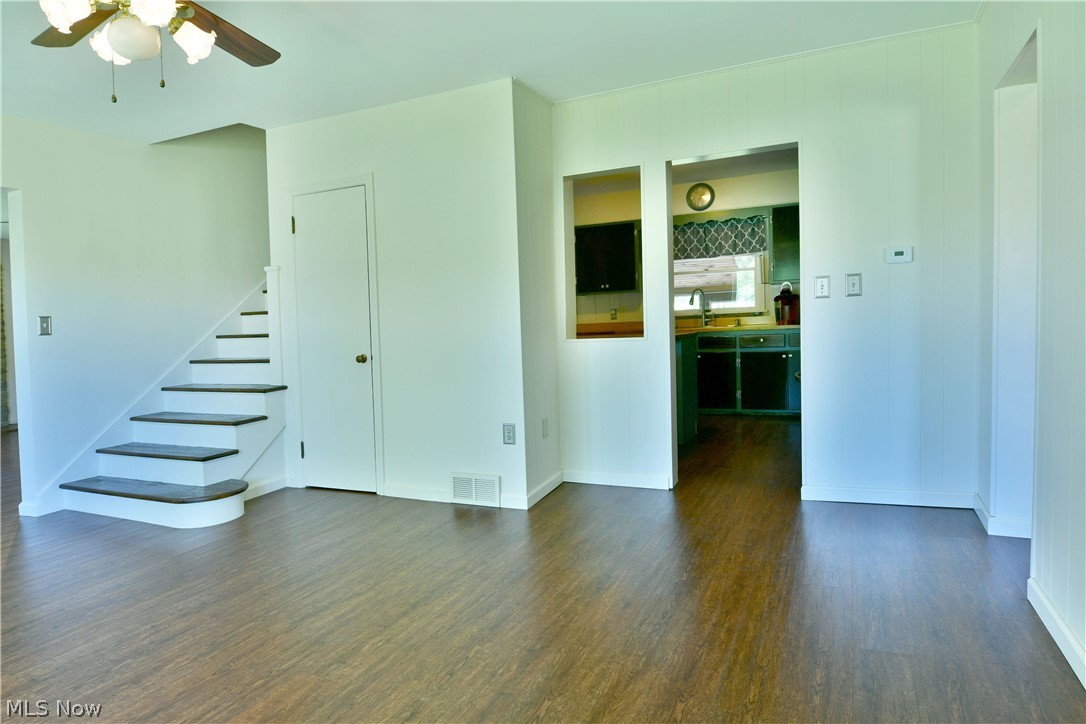 4085 Herner County Line Road Property Photo 13